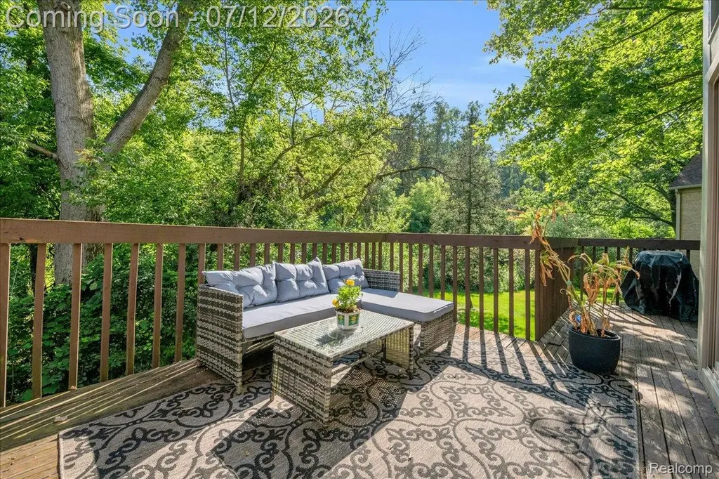 37418 Legends Trail Drive Farmington Hills City MI 48331