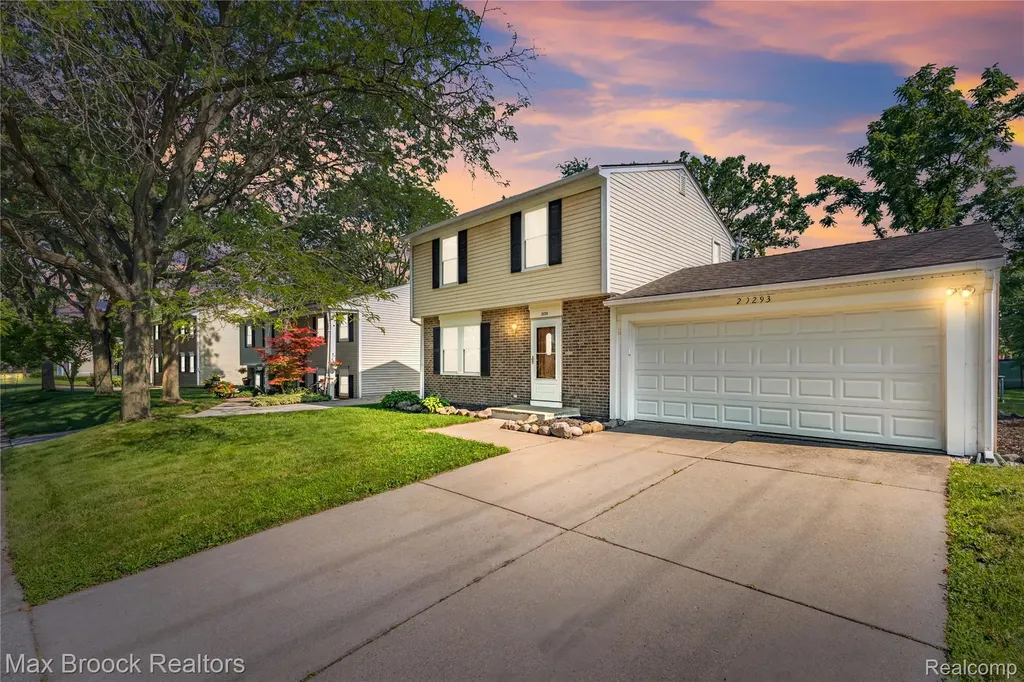 29293 Riveroak Drive Romulus City MI 48174