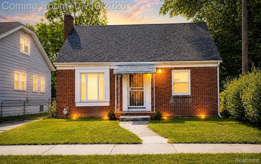19721 Klinger Street Detroit City MI 48234