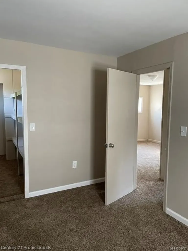 15392 Dixie Redford Charter Township MI 48239