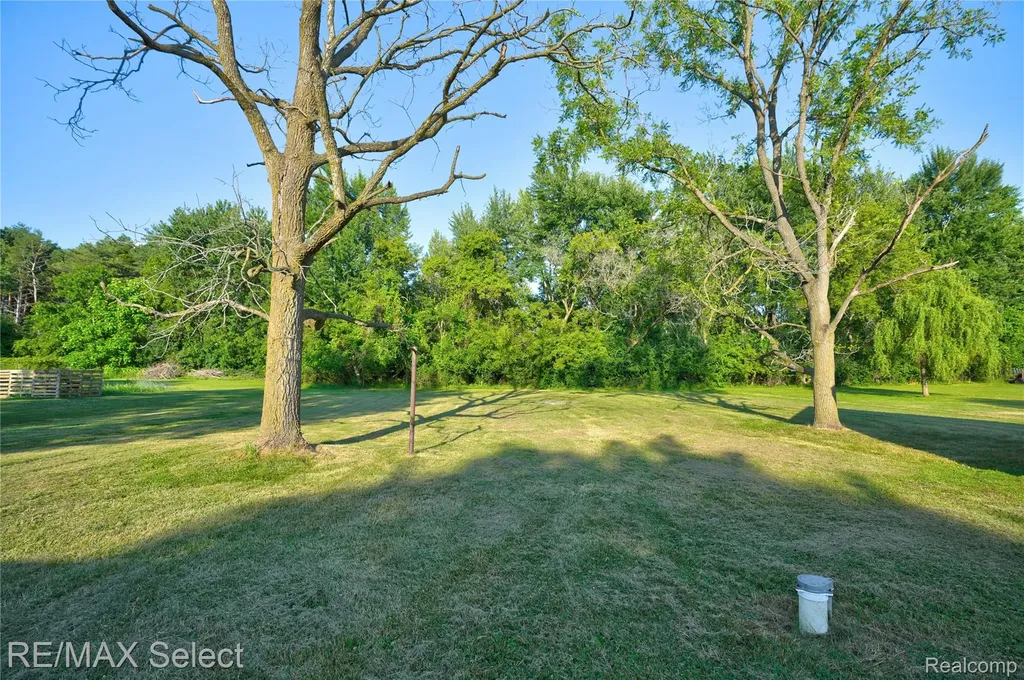7449 Jennings Road Mundy Township MI 48473