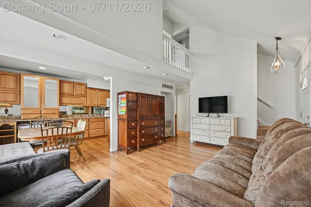 21206 E Glen Haven Circle Novi City MI 48167