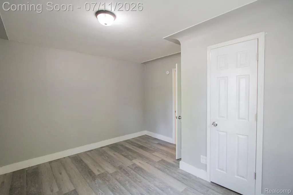 20500 Mckishnie Street Clinton Charter Township MI 48035