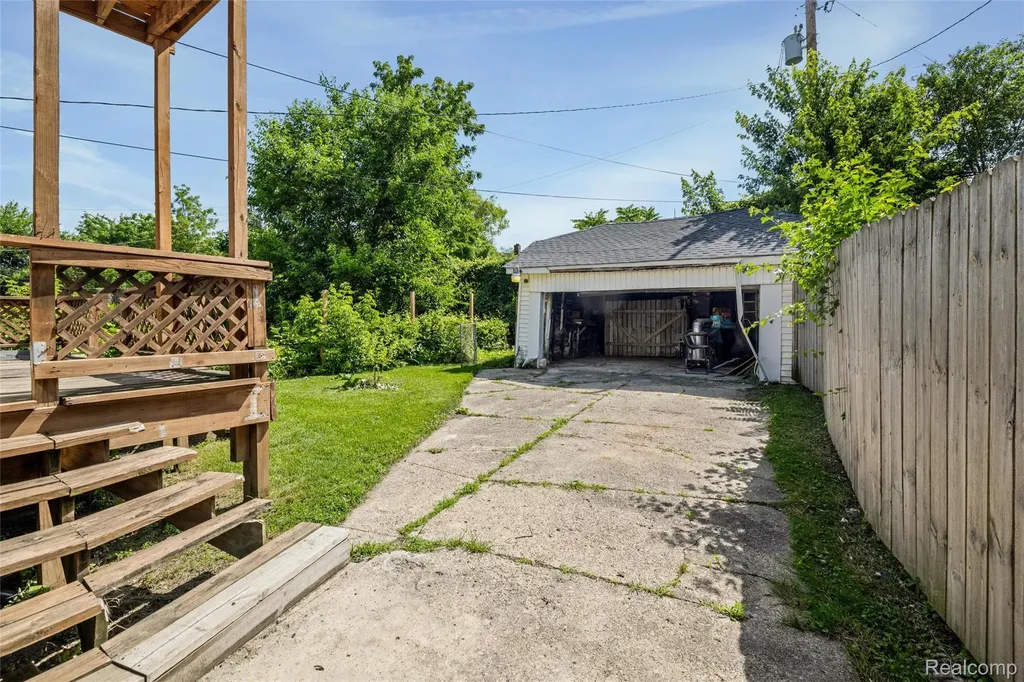 7738 Wykes Street Detroit City MI 48210