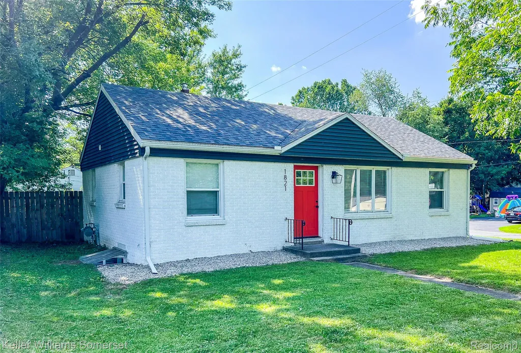 1821 Nazareth Road Kalamazoo Charter Township MI 49048