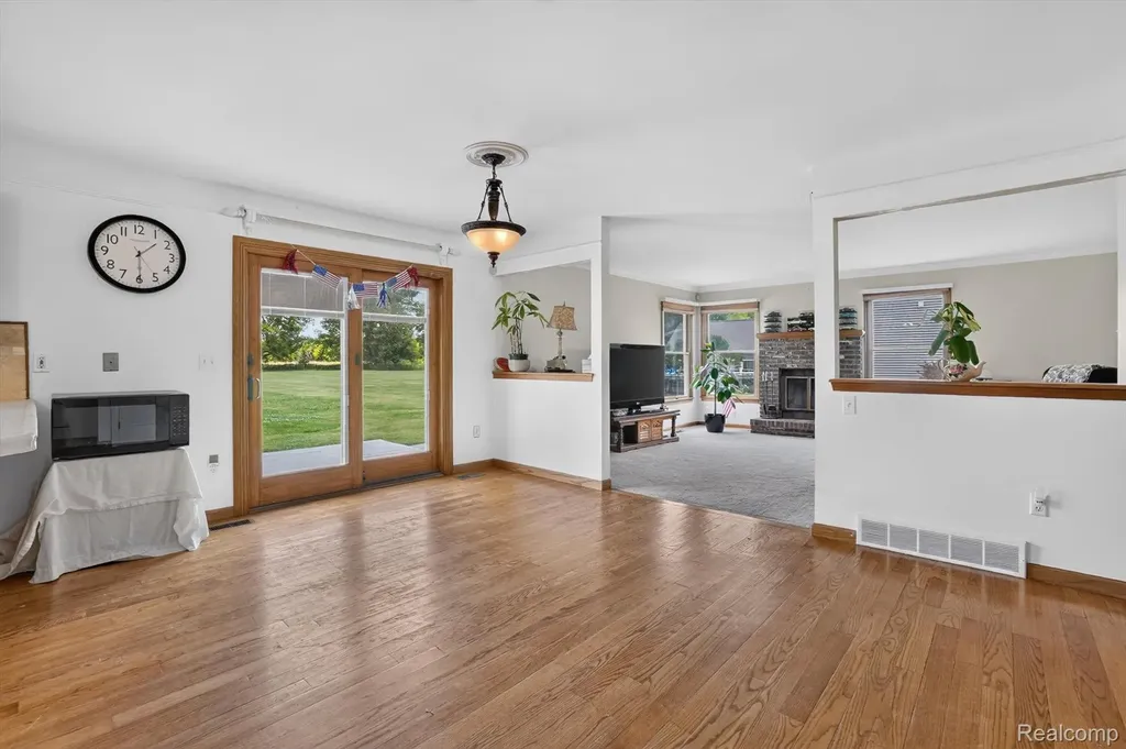 6888 Slawski Drive Handy Township MI 48836