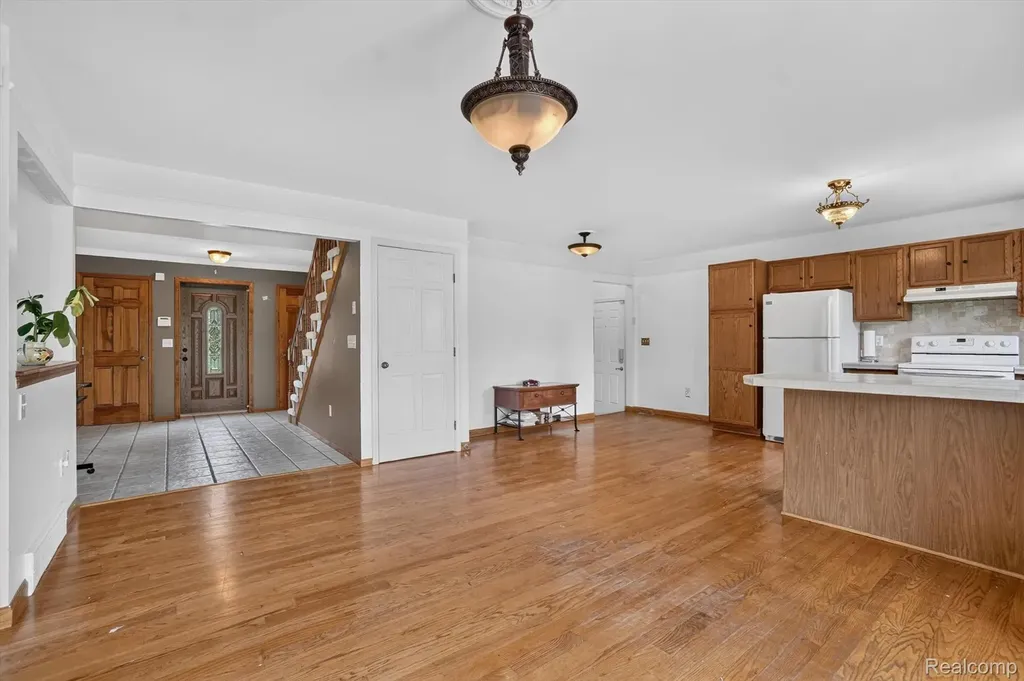 6888 Slawski Drive Handy Township MI 48836