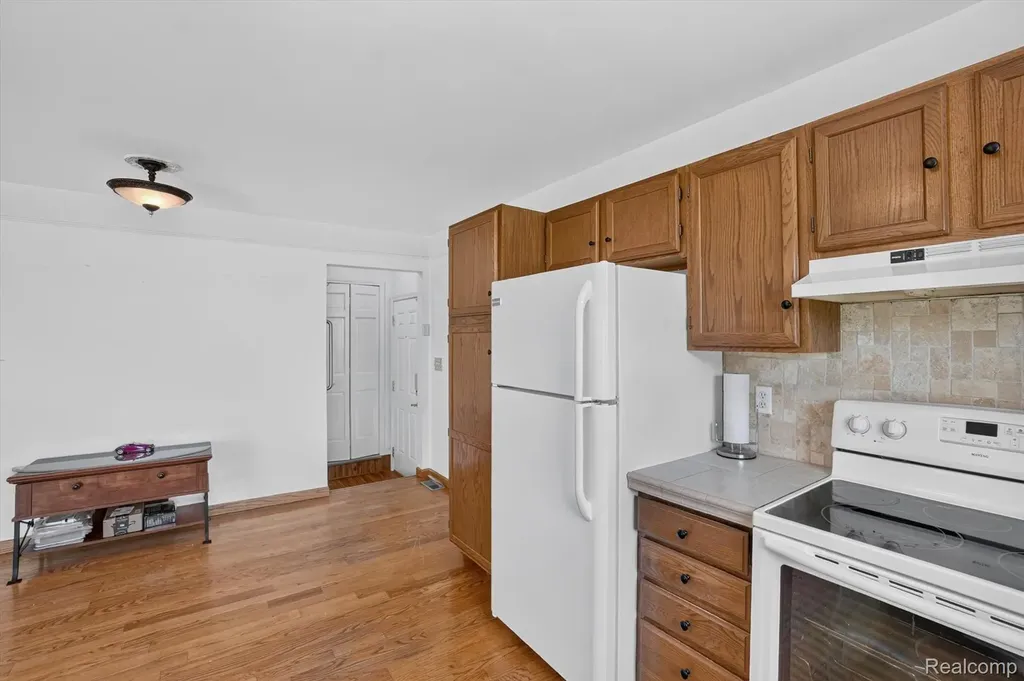 6888 Slawski Drive Handy Township MI 48836