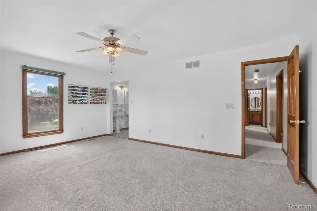 6888 Slawski Drive Handy Township MI 48836