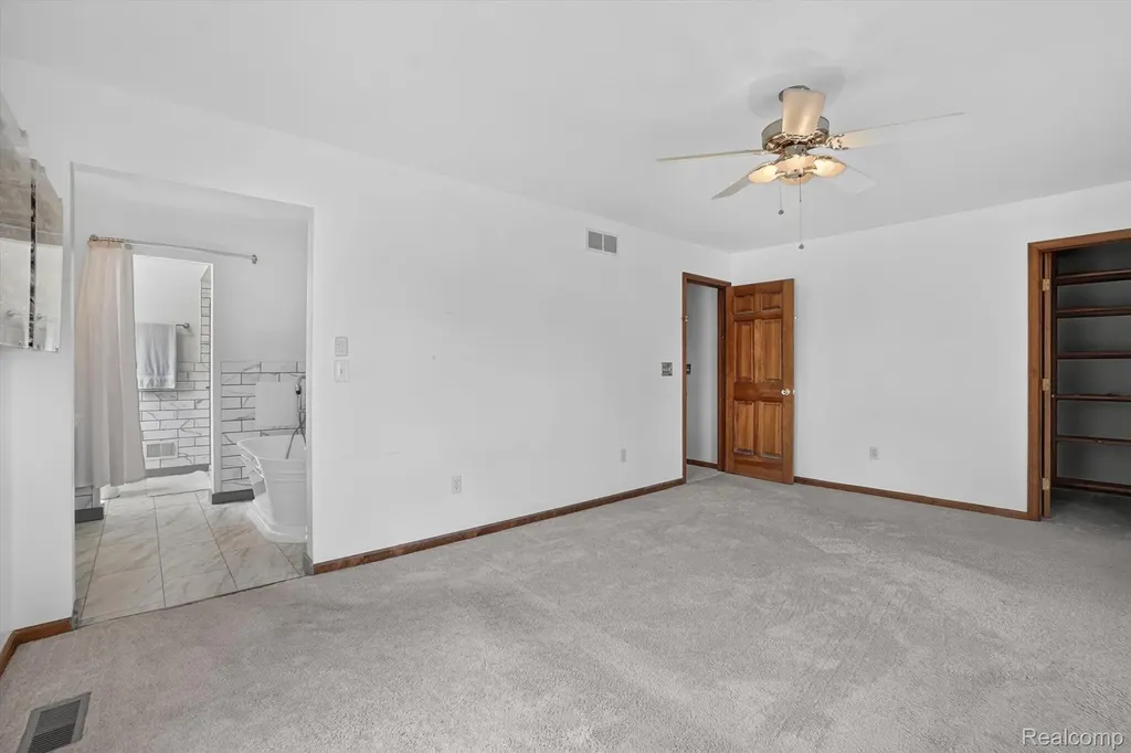 6888 Slawski Drive Handy Township MI 48836