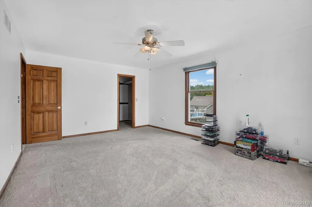 6888 Slawski Drive Handy Township MI 48836