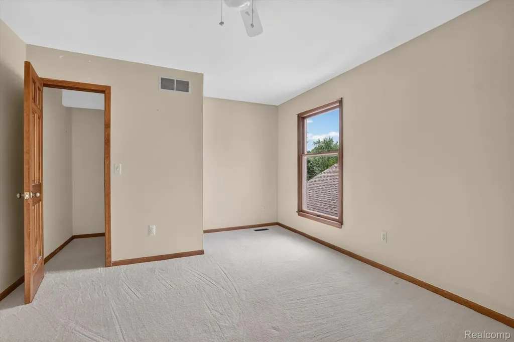 6888 Slawski Drive Handy Township MI 48836