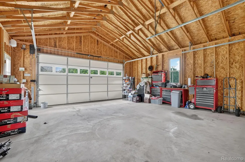 6888 Slawski Drive Handy Township MI 48836