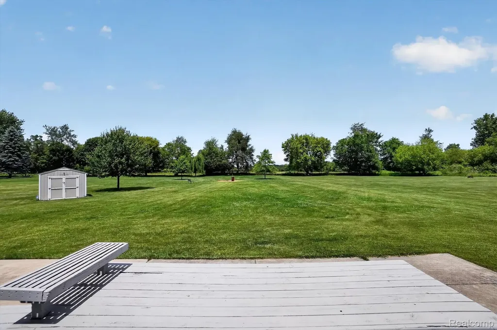 6888 Slawski Drive Handy Township MI 48836