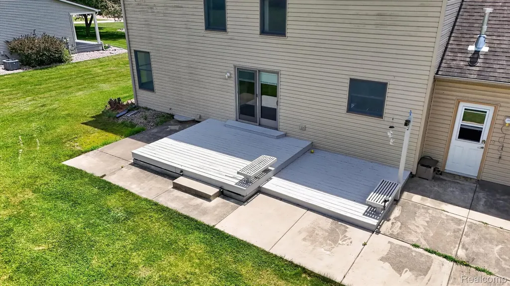 6888 Slawski Drive Handy Township MI 48836