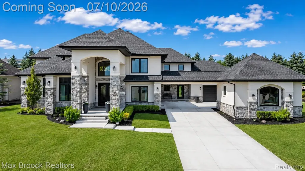 Green Oak Township MI, 10464 Stoney Point Drive