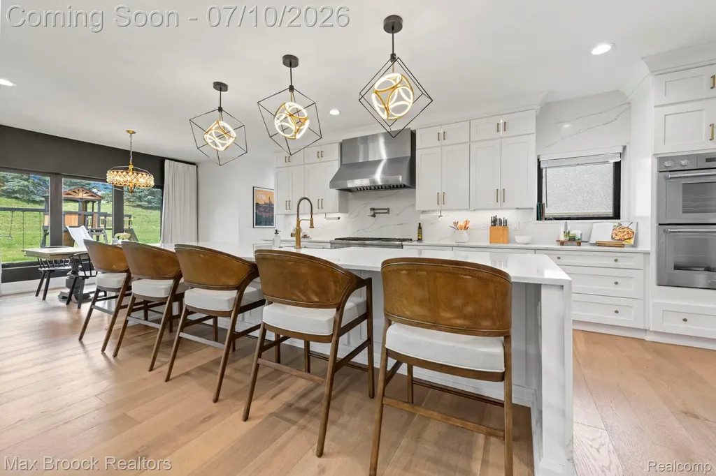 10464 Stoney Point Drive Green Oak Township MI 48178