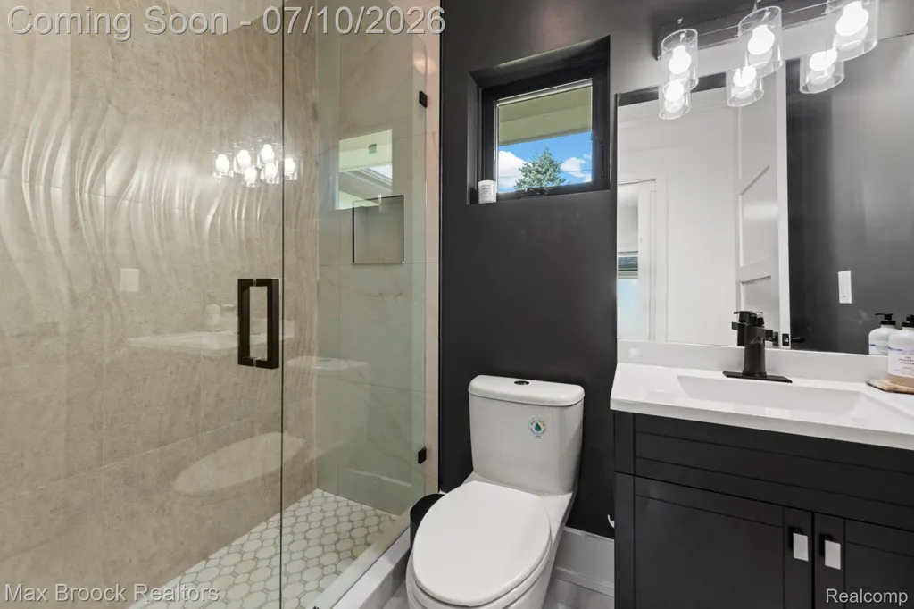 10464 Stoney Point Drive Green Oak Township MI 48178