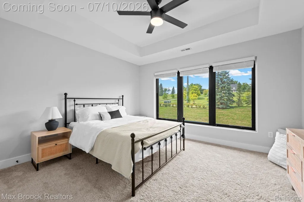 10464 Stoney Point Drive Green Oak Township MI 48178