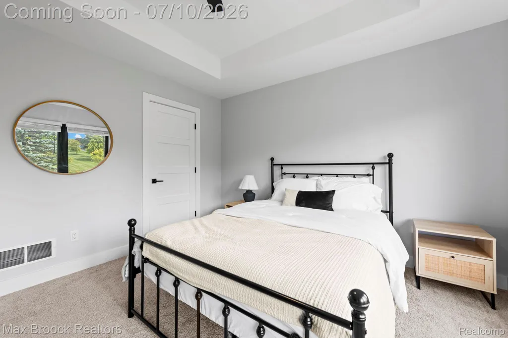 10464 Stoney Point Drive Green Oak Township MI 48178