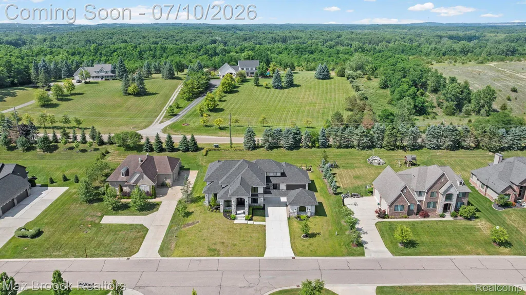10464 Stoney Point Drive Green Oak Township MI 48178