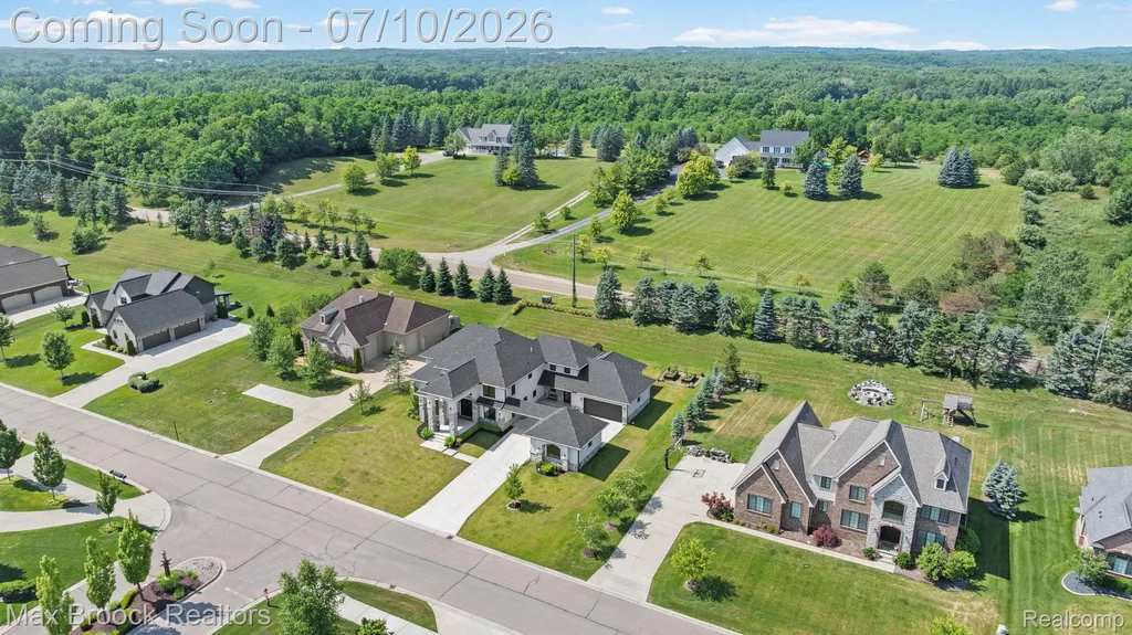 10464 Stoney Point Drive Green Oak Township MI 48178