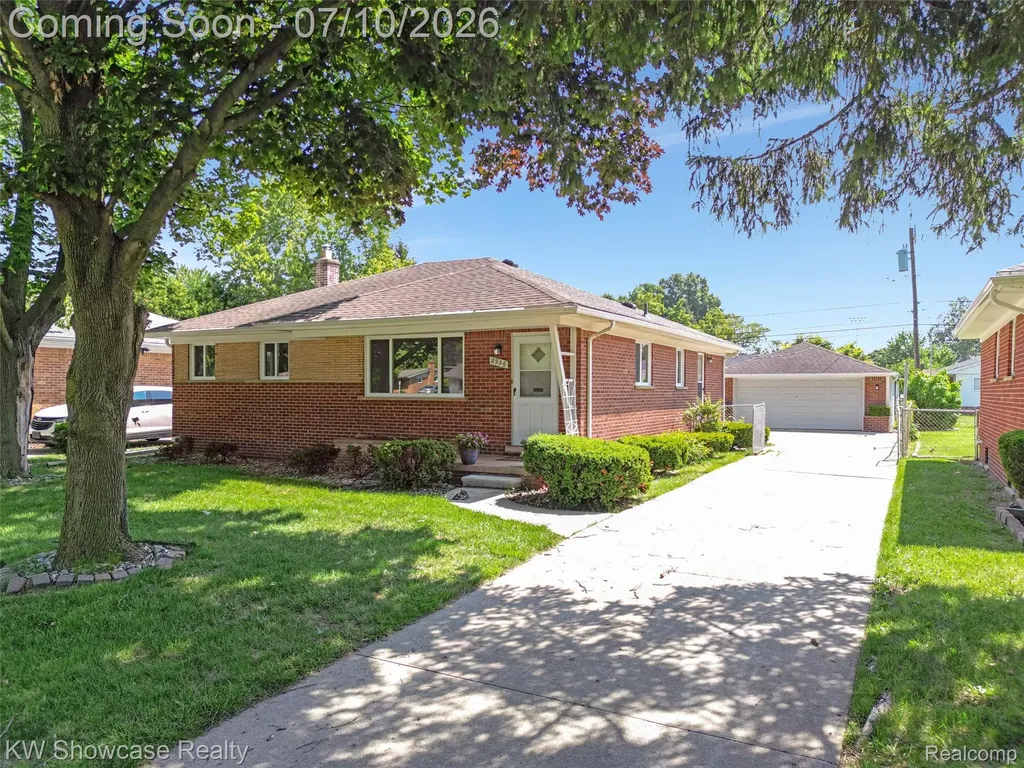 8936 Merriman Road Livonia City MI 48150
