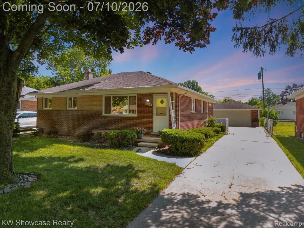 8936 Merriman Road Livonia City MI 48150