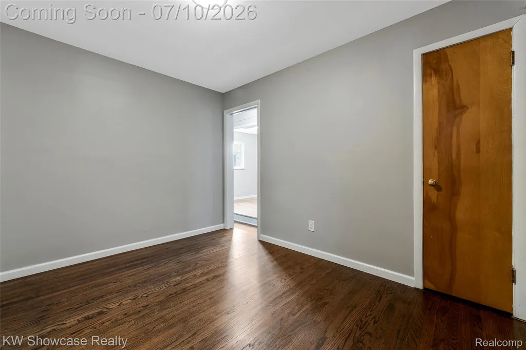 8936 Merriman Road Livonia City MI 48150