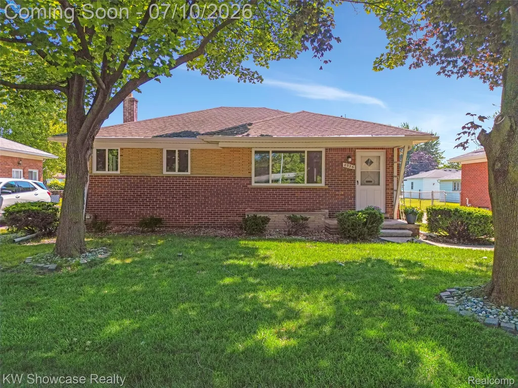 8936 Merriman Road Livonia City MI 48150