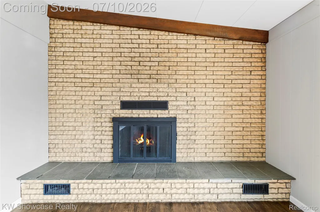 8936 Merriman Road Livonia City MI 48150