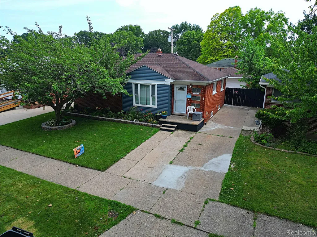 18785 Dale Avenue Allen Park City MI 48101
