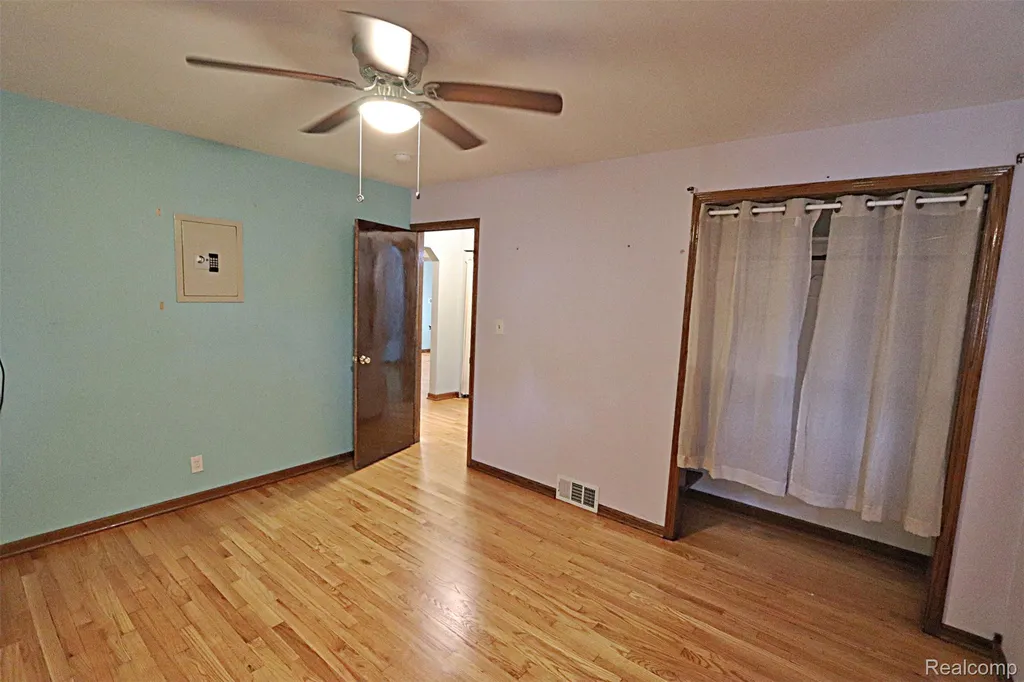 18785 Dale Avenue Allen Park City MI 48101