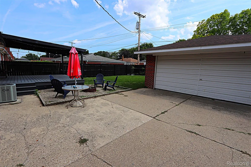 18785 Dale Avenue Allen Park City MI 48101