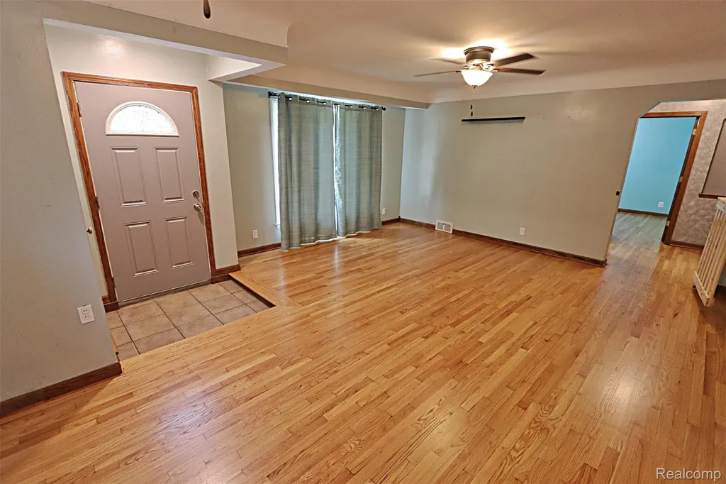 18785 Dale Avenue Allen Park City MI 48101
