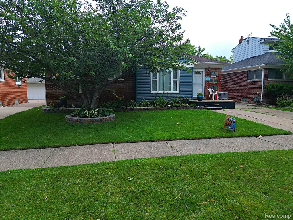 18785 Dale Avenue Allen Park City MI 48101