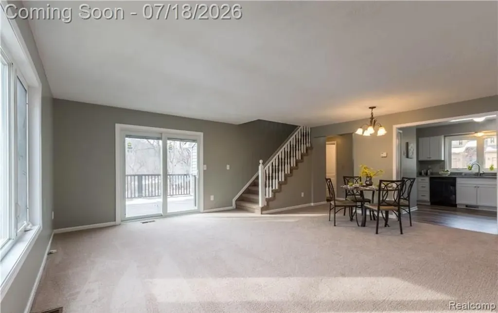 185 Fraser Street Rochester City MI 48307