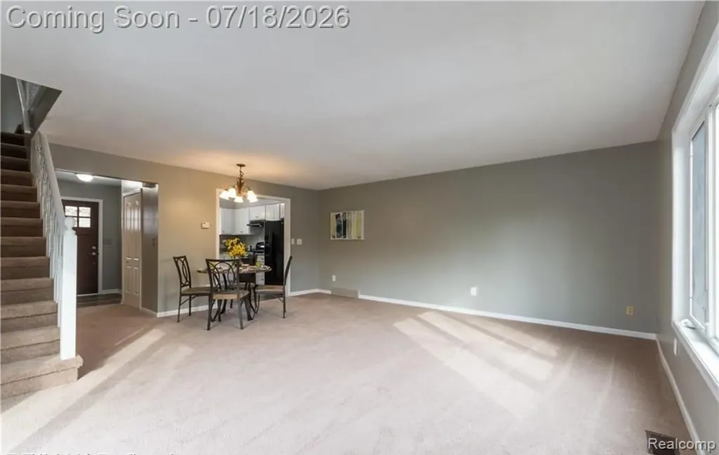 185 Fraser Street Rochester City MI 48307