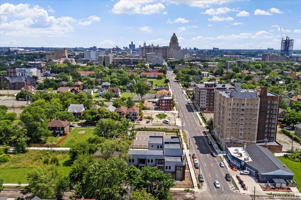 177 Gladstone Street Detroit City MI 48202