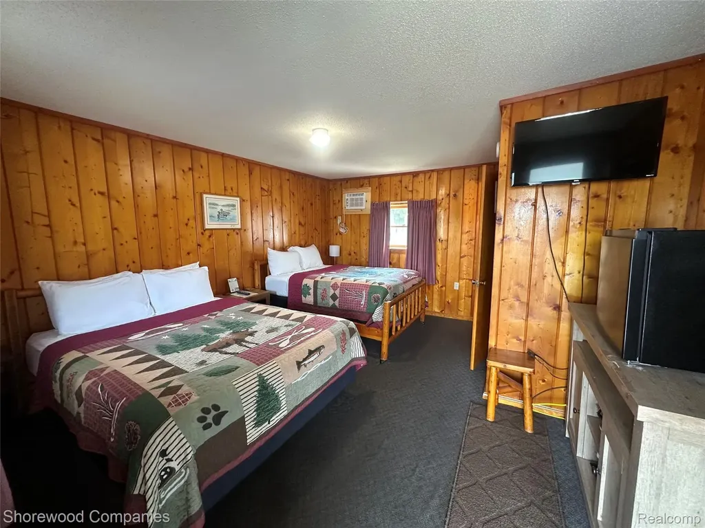 2040 Business Loop 75 St. Ignace Township MI 49781