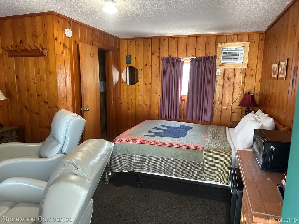 2040 Business Loop 75 St. Ignace Township MI 49781