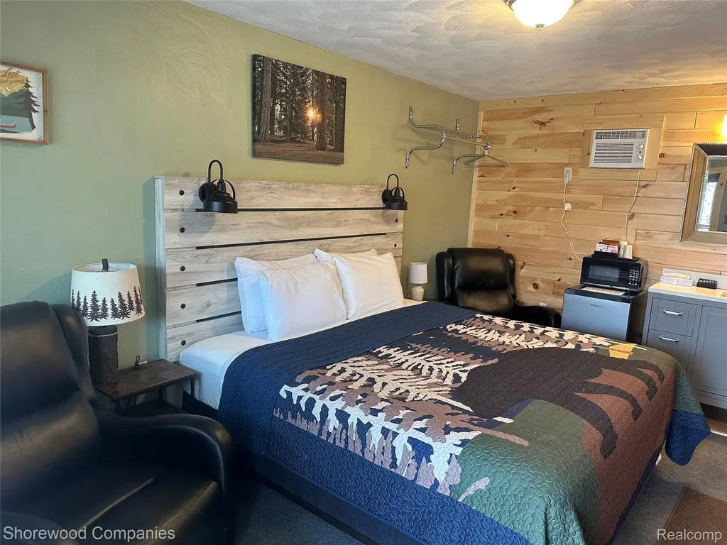 2040 Business Loop 75 St. Ignace Township MI 49781