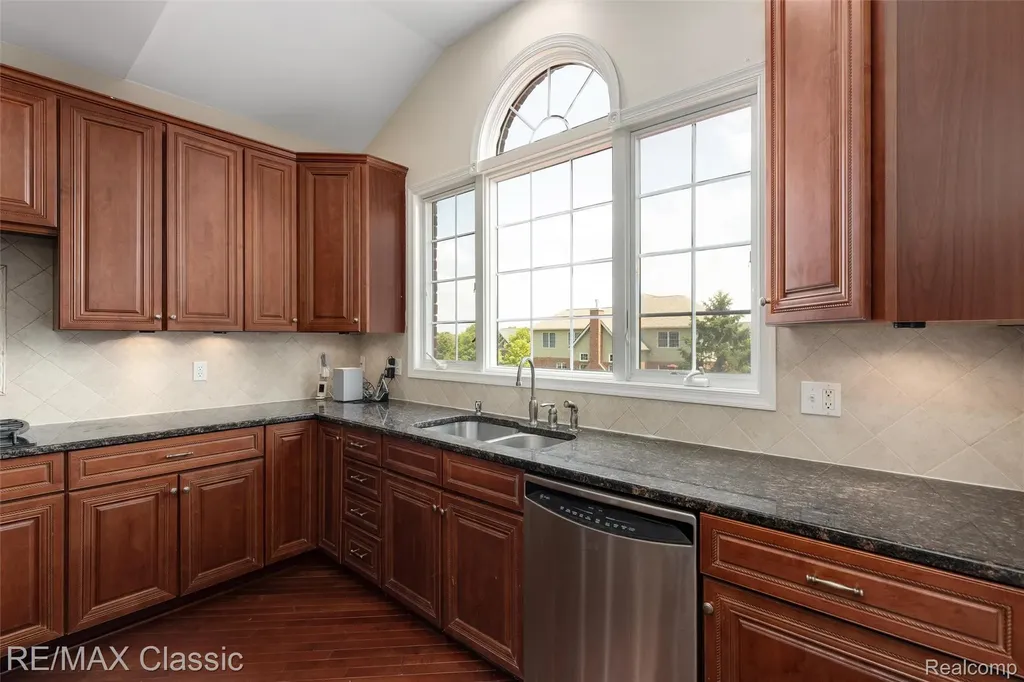 24374 Terra Del Mar Drive Novi City MI 48374