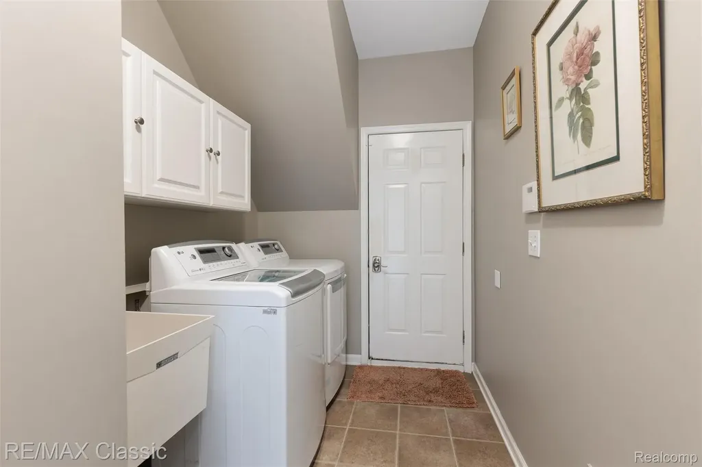 24374 Terra Del Mar Drive Novi City MI 48374