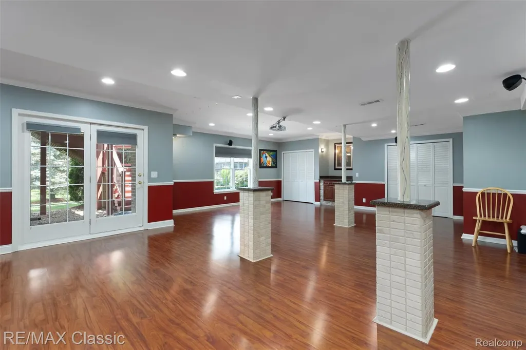 24374 Terra Del Mar Drive Novi City MI 48374