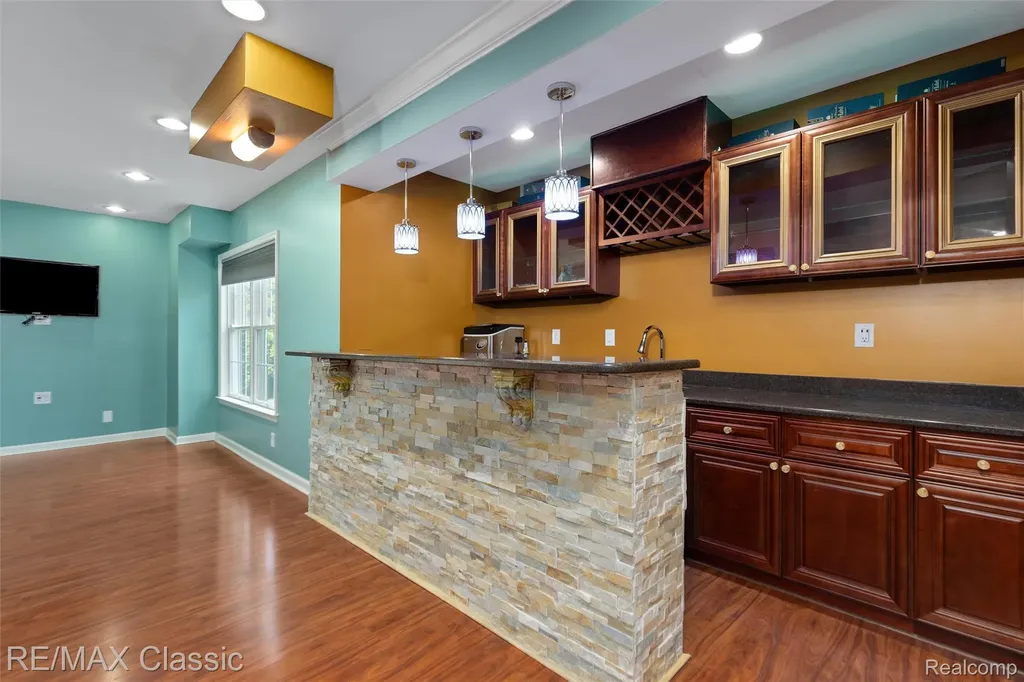 24374 Terra Del Mar Drive Novi City MI 48374