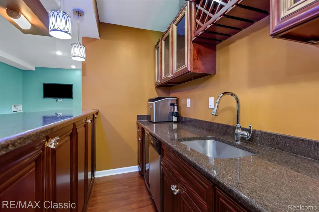 24374 Terra Del Mar Drive Novi City MI 48374