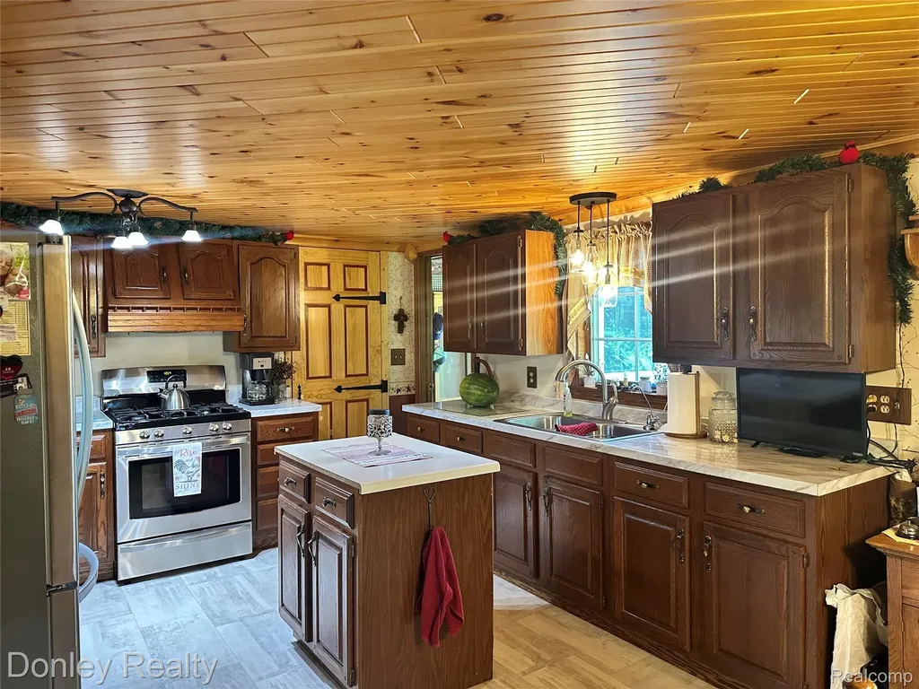 25 Bulgrien Road Moore Township MI 48472