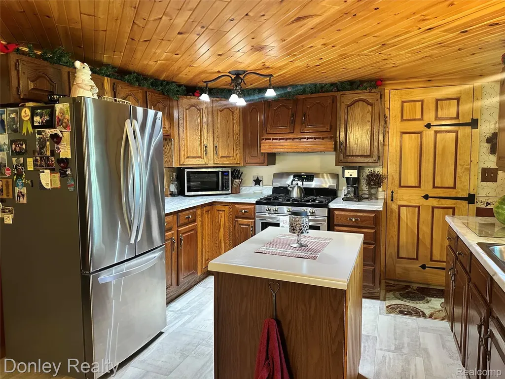 25 Bulgrien Road Moore Township MI 48472