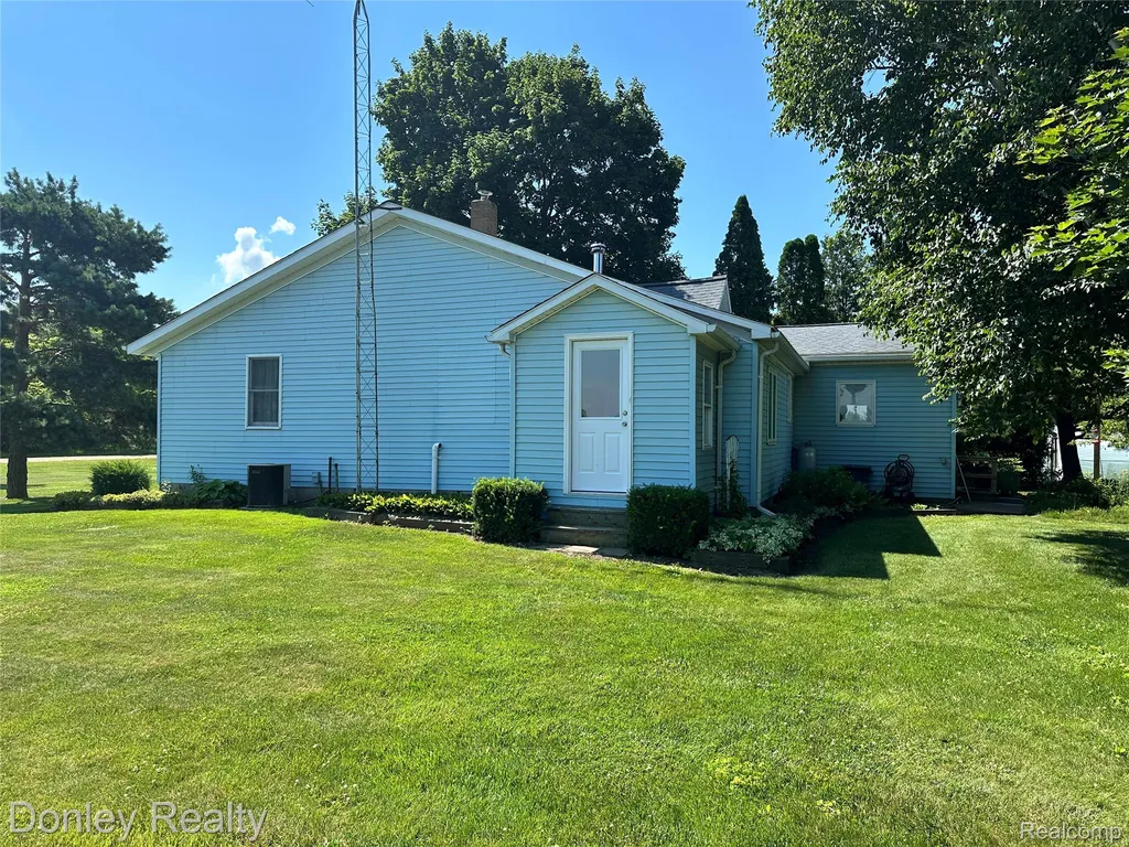 25 Bulgrien Road Moore Township MI 48472